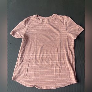 Lululemon tshirt size 6